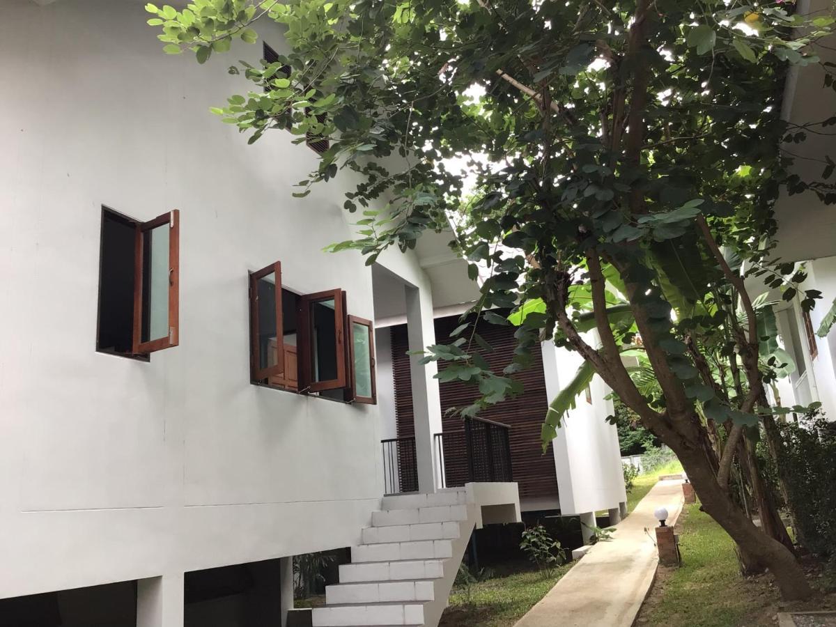 Hotel Baan Nai Suan Bophut Exterior foto