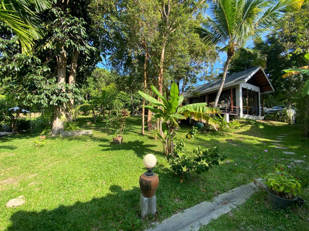 Hotel Baan Nai Suan Bophut Exterior foto